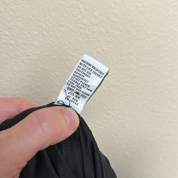 Izod XFG - cool fx - golf skirt - size 8 - Picture 7 of 7